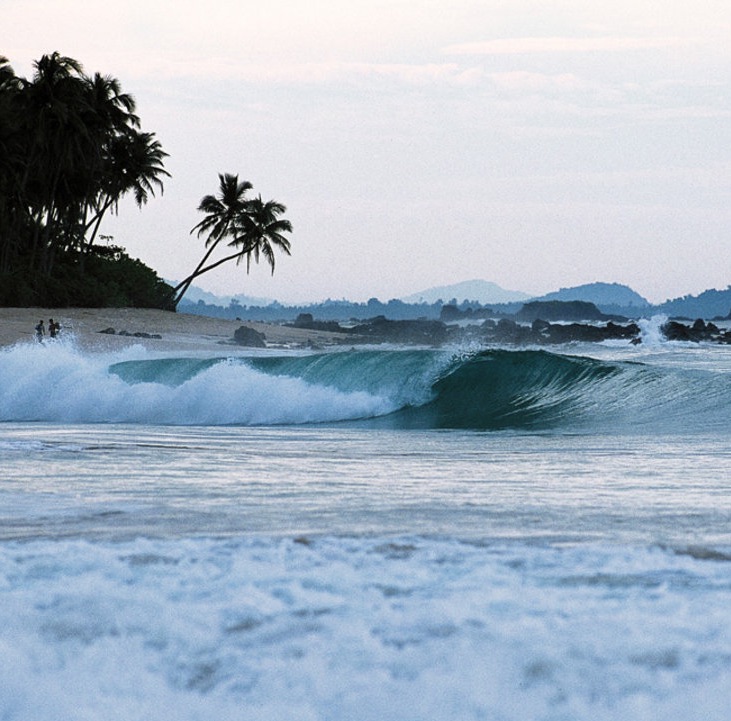 large wave in myanmar